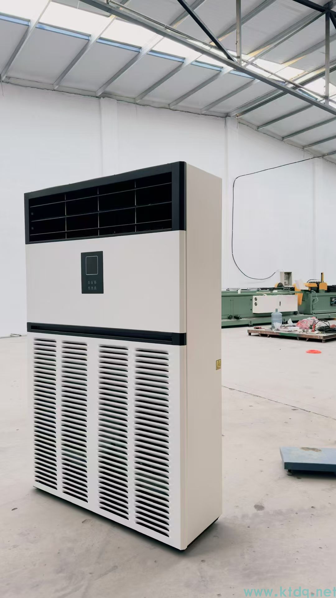 廠家供應(yīng)大型10匹商用水空調(diào) 冷暖兩用水冷空調(diào)井水柜機(圖2)